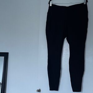 NWOT Torrid Black Leggings with Front Pockets Size 1